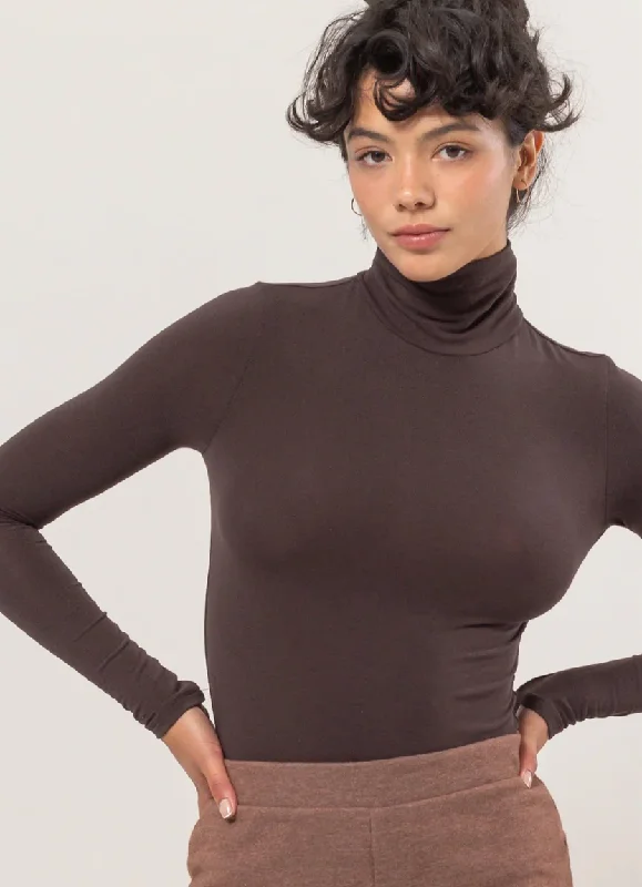 Basic Turtleneck Top